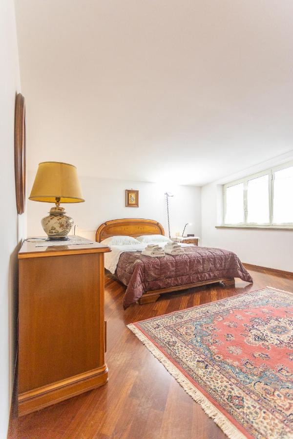 Villa Mary Fonte Nuova Luaran gambar